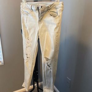 Light wash American eagle jeans 10 skinny ripped
